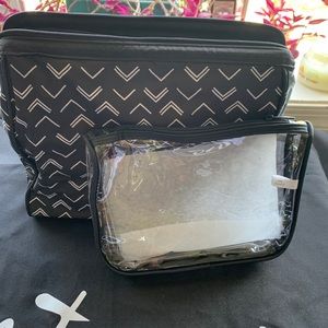 Thirty One Gifts Essentials Beauty Duo